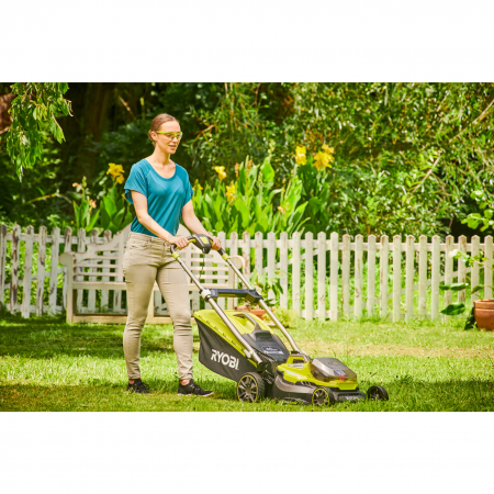 RYOBI RY18LMX40A 18V Bezuhlíková akumulátorová sekačka na trávu, šířka záběru 40cm 5133004584