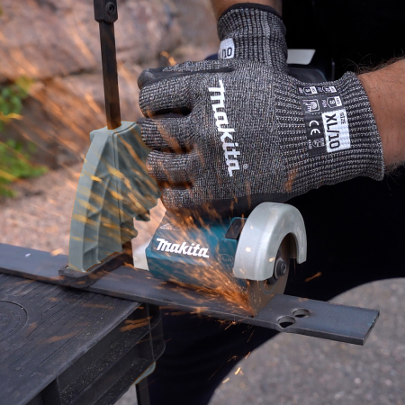 Makita - rukavice pracovní proti prořezu, nitril, velikost M/8 P-84713