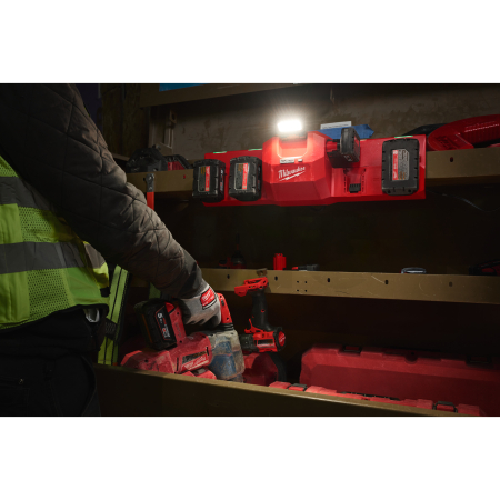 MILWAUKEE M12™ - M18™ nabíjecí stanice 4933493863