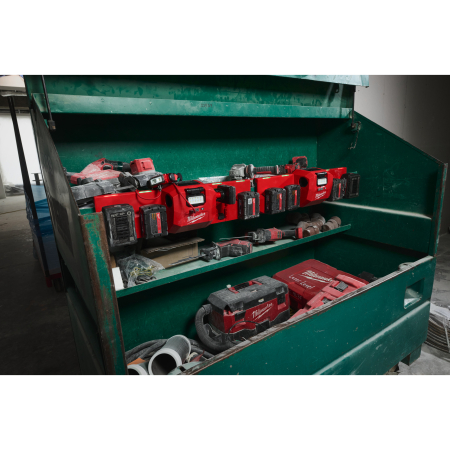 MILWAUKEE M12™ - M18™ nabíjecí stanice 4933493863