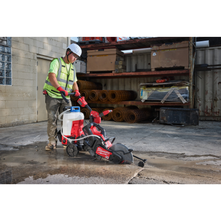 MILWAUKEE M18 BBPFP2-0 SWITCH TANK Gen2 zádový postřikovač, bez nádrže, bez aku, 4933498961