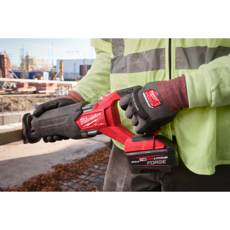 MILWAUKEE Rukavice Pad Pro tř. D 7/S 4932498501