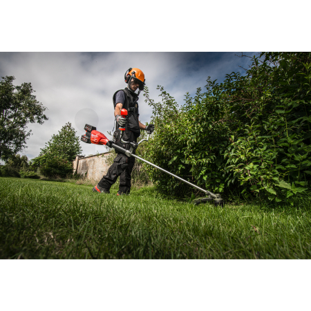 MILWAUKEE M18 F2BCU-122 FUEL křovinořez na dva akumulátory 4933480860
