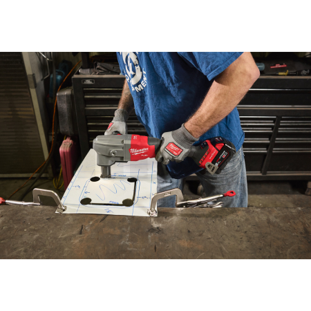 MILWAUKEE M18 FUEL™ prostřihovač plechu 3,5 mm 4933498982