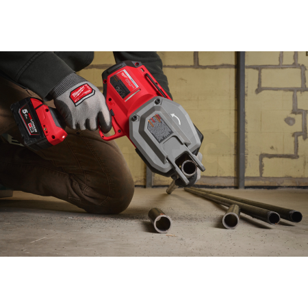 MILWAUKEE M18 FUEL™ řezák ocelových trubek 4933498915