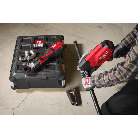 MILWAUKEE M18 FUEL™ řezák ocelových trubek 4933498915