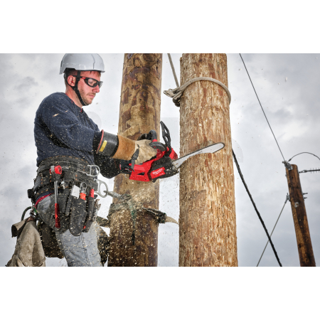 MILWAUKEE M18 FTHCHS35-802 FUEL řetězová pila s horní rukojetí a lištou 35 cm 4933499222