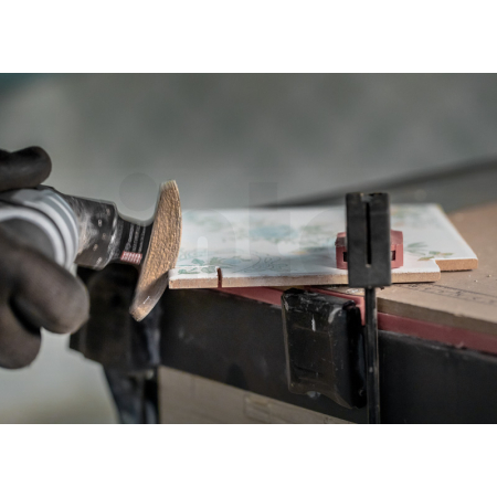 BOSCH Pilový list pro víceúčelové nástroje EXPERT Corner Blade MATI 68 RSD4 68 × 10 mm 2608900038