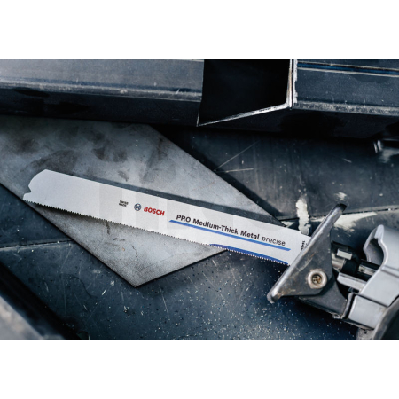 BOSCH List PRO Medium-Thick Metal precise S1137BEF 1,1 × 25 × 225 mm, 2 ks 2608658993
