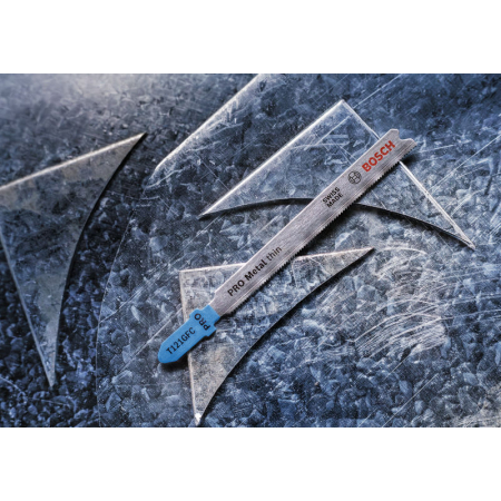 BOSCH Pilový plátek PRO Metal thin T121GFC pro přímočaré pily, 92 mm, 5 ks 2608655104