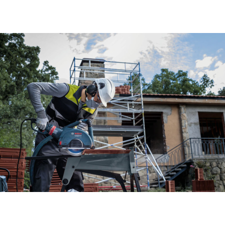 BOSCH Diamantový řezací kotouč EXPERT MultiMaterial 230 × 22,23 × 2,4 × 15 mm 2608901598