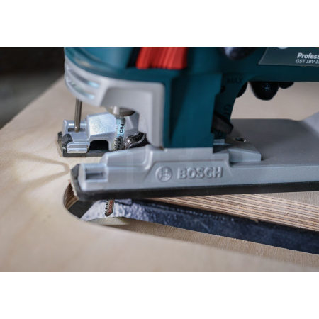 BOSCH Pilový plátek pro přímočaré pily s obrácenými zuby PRO Hardwood clean curve T101AOF, 83 mm, 2 ks 2608655093