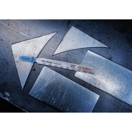 BOSCH Pilový plátek PRO Metal medium T121AFC pro přímočaré pily, 92 mm, 25 ks 2608655107
