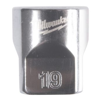 MILWAUKEE 3/8'' Drive Metric Standard 12-Point Socket 4932498811
