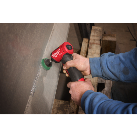 MILWAUKEE M12 FDGA2-522B FUEL úhlová bruska s variabilní rychlostí, 76 mm 4933498980