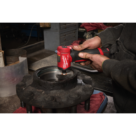 MILWAUKEE M12 FDGA2-522BA FUEL úhlová bruska s variabilní rychlostí 1x5.0Ah + 1x2.0Ah 4933500525