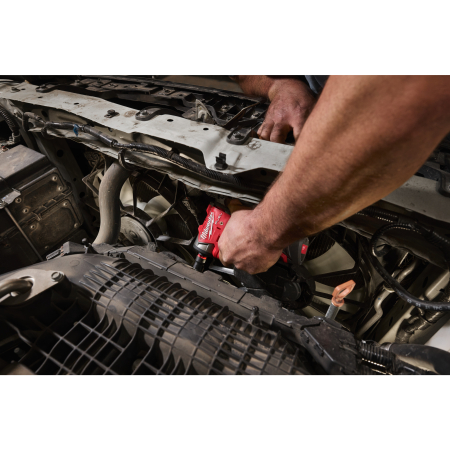 MILWAUKEE M12 FSCIWF38-252X FUEL ⅜″ subkompaktní rázový utahovák s třecím kroužkem, 305 Nm, 2x aku M12 HB2.5 + C12 C 4933498970