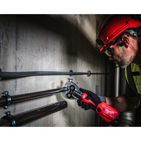 MILWAUKEE M12™ FORCE LOGIC™ subkompaktní hydraulický lis s ONE-KEY™ 4933481031