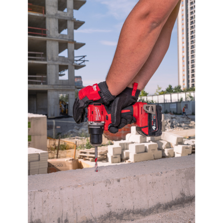 MILWAUKEE M18 BLPDRC-402C kompaktní bezuhlíková příklepová vrtačka 4933492824