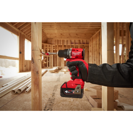 MILWAUKEE M18 BLPDRC-402C kompaktní bezuhlíková příklepová vrtačka 4933492824