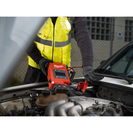 MILWAUKEE M18™ startovací zdroj 4933498026