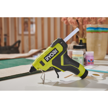 RYOBI RGLU4 USB Lithium™ tavná pistole 5133006714
