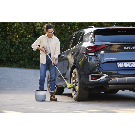 RYOBI RTS4 USB Lithium™ teleskopický kartáč 5133006689