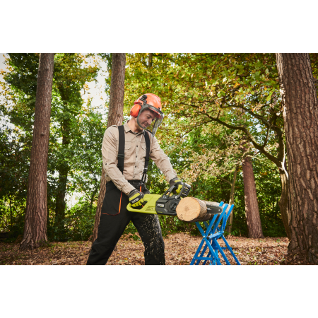 RYOBI RY18CSX30A 18V HP bezuhlíková akumulátorová řetězová pila WHISPER™, délka lišty 30cm (1x 4.0Ah) 5133005975