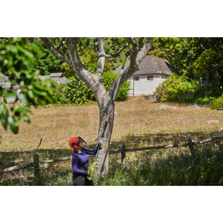 RYOBI RY18PP20A EZ REACH™ 18V ONE+™ 20cm teleskopická prořezávací pila 5133006744