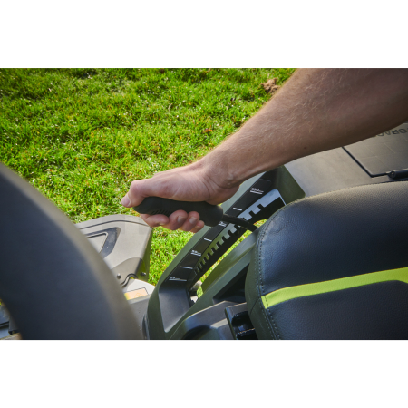 RYOBI RY72TMX117 72V Bezuhlíkový zahradní rider, šířka záběru 117 cm 5133006303
