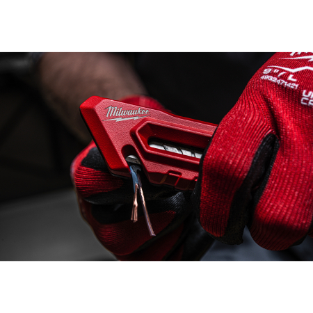 MILWAUKEE Multifunkční kompaktní užitkový nůž 4932501777