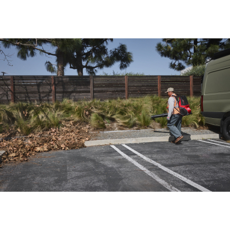 MILWAUKEE MX FUEL™ zádový fukar 4933500236