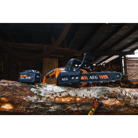 RYOBI ACS18B30 18V Bezuhlíková řetězová pila, délka lišty 30cm 4935471337