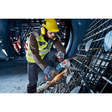 BOSCH Akumulátorová úhlová bruska 125 mm BITURBO s X-LOCK GWX 18V-15 SC 06019H6500