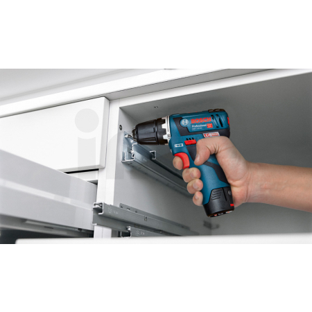 BOSCH Startovací sada 1× GBA 12V 2.0Ah + 1× GBA 12V 4.0Ah + GAL 12V-40 1600A01NC9