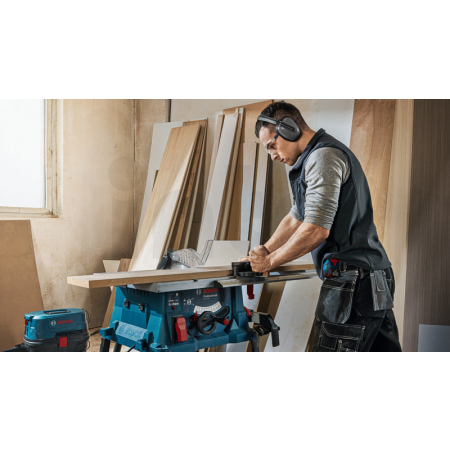 BOSCH Stolní pila GTS 254 0601B45000