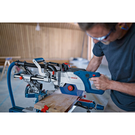 BOSCH Akumulátorová pokosová pila BITURBO GCM 18V-216 DC 0601B47000