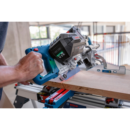 BOSCH Akumulátorová pokosová pila BITURBO GCM 18V-216 DC 0601B47000