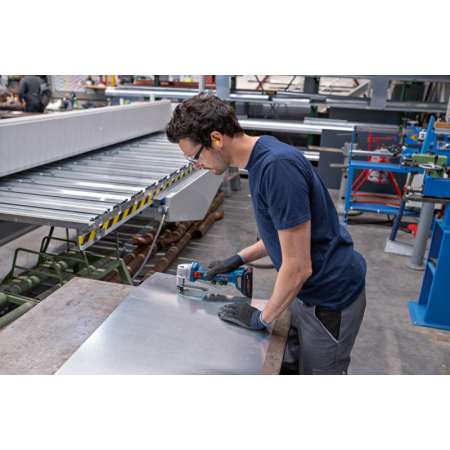 BOSCH Akumulátorové nůžky na plech GSC 18V-16 E 0601926300