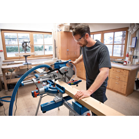 BOSCH Kapovací a pokosová pila GCM 305-254 D 0601B49100