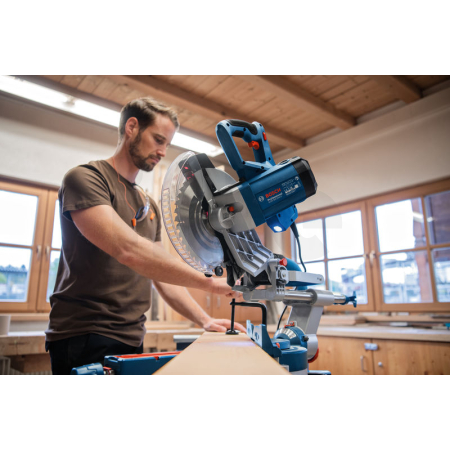 BOSCH Kapovací a pokosová pila GCM 305-254 D 0601B49100