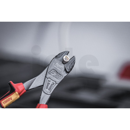MILWAUKEE VDE boční štípací kleště 180 mm pro náročné použití 4932464570