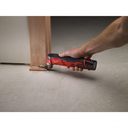 MILWAUKEE M12™ kompaktní multifunkční nářadí 4933427180