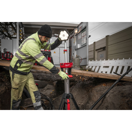 MILWAUKEE M18™ stojanová svítilna 4933492903