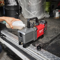 MILWAUKEE M18 FVP5-0 FUEL Akumulátorové vakuové čerpadlo 4933492853