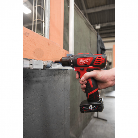 MILWAUKEE M12™ kompaktní vrtačka/šroubovák 4933441925