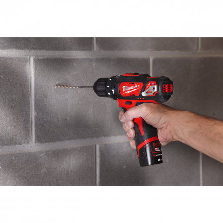 MILWAUKEE M12BPD-202C - M12™ kompaktní příklepová vrtačka 4933441940