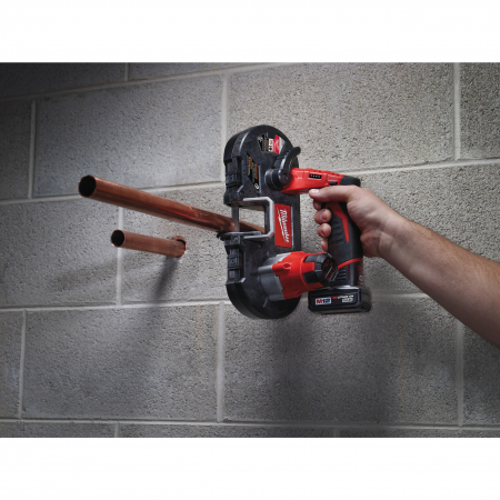 MILWAUKEE M12 BS M12™ kompaktní pásová pila 4933446135