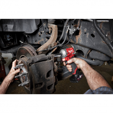 MILWAUKEE M12FIW38-0 - M12 FUEL™ kompaktní ⅜″ rázový utahovák 4933464612