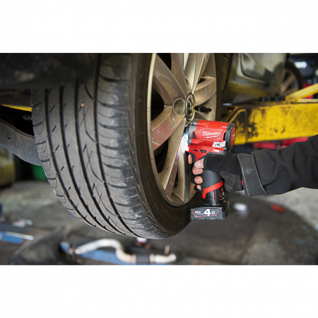 MILWAUKEE M12 FUEL™ kompaktní ½″ rázový utahovák 4933464615
